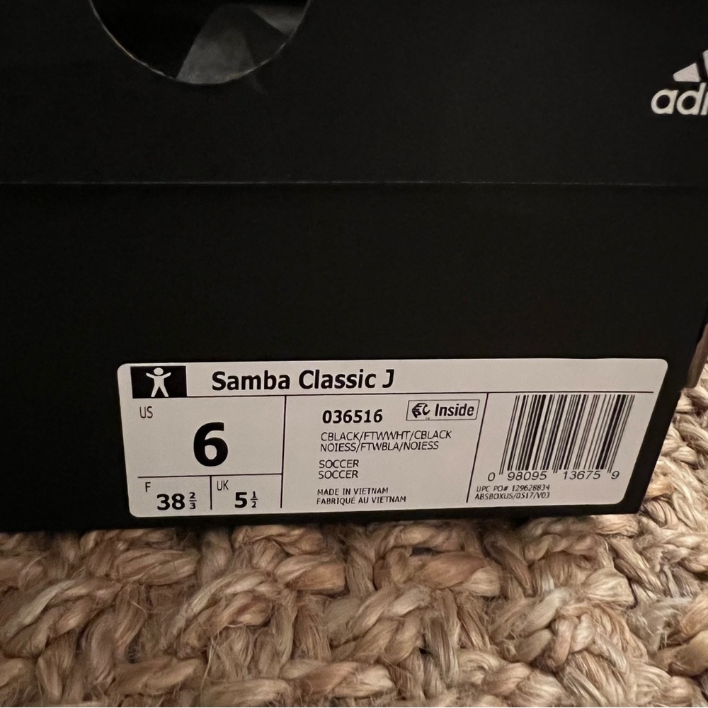 NWT Adidas Samba Classic Sneakers Black Youth 6/Women’s Size 7 - Picture 14 of 16